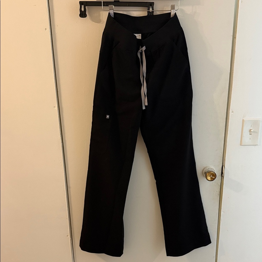 Isabelle wide leg black scrub bottoms s/t